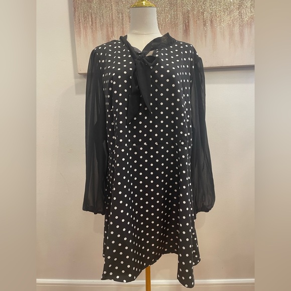 Eye catching Black and White‎ Long Sleeve Sailor Collar Blouse - Picture 3 of 4